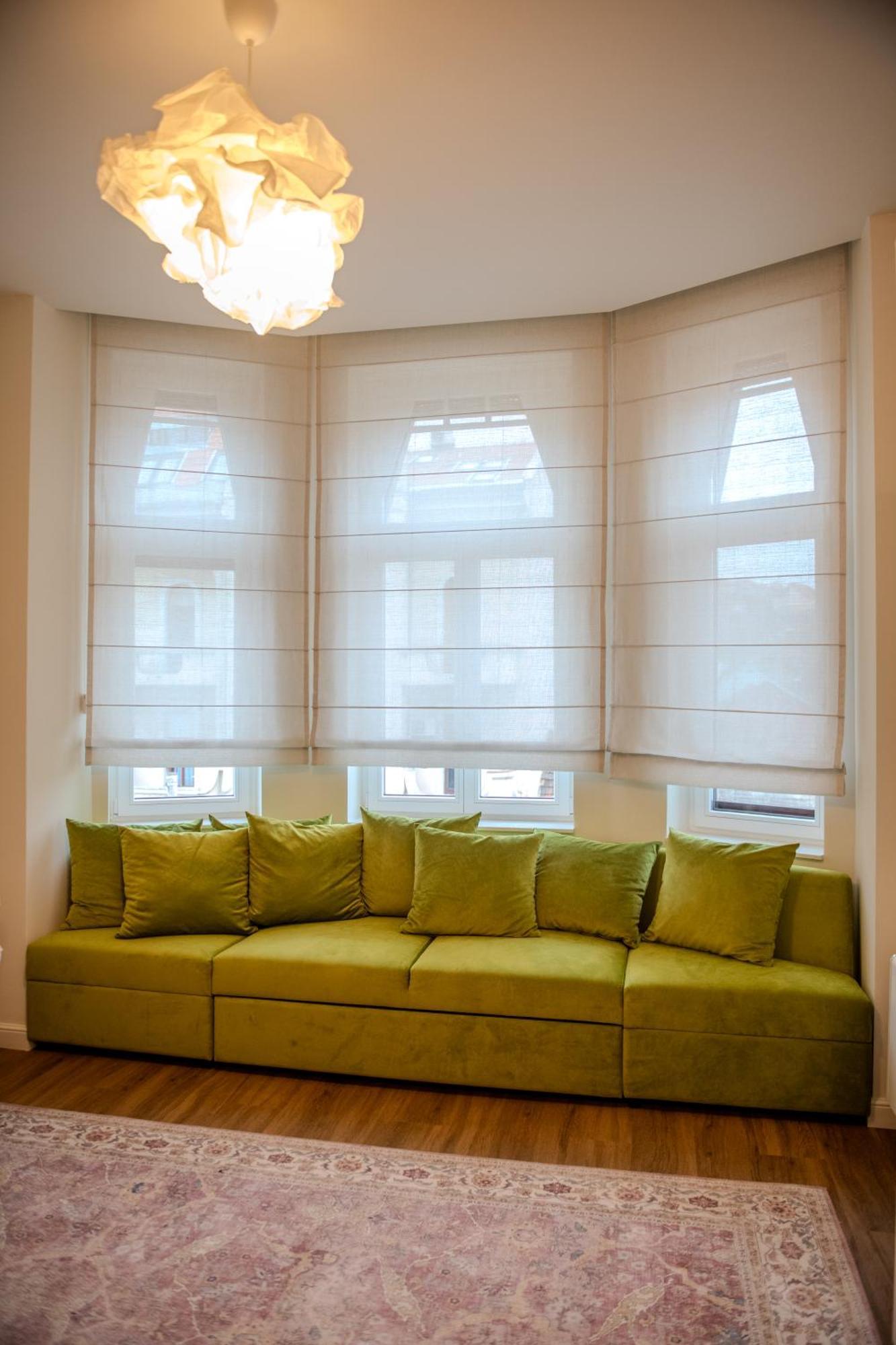 Leda Residence Oradea Bagian luar foto