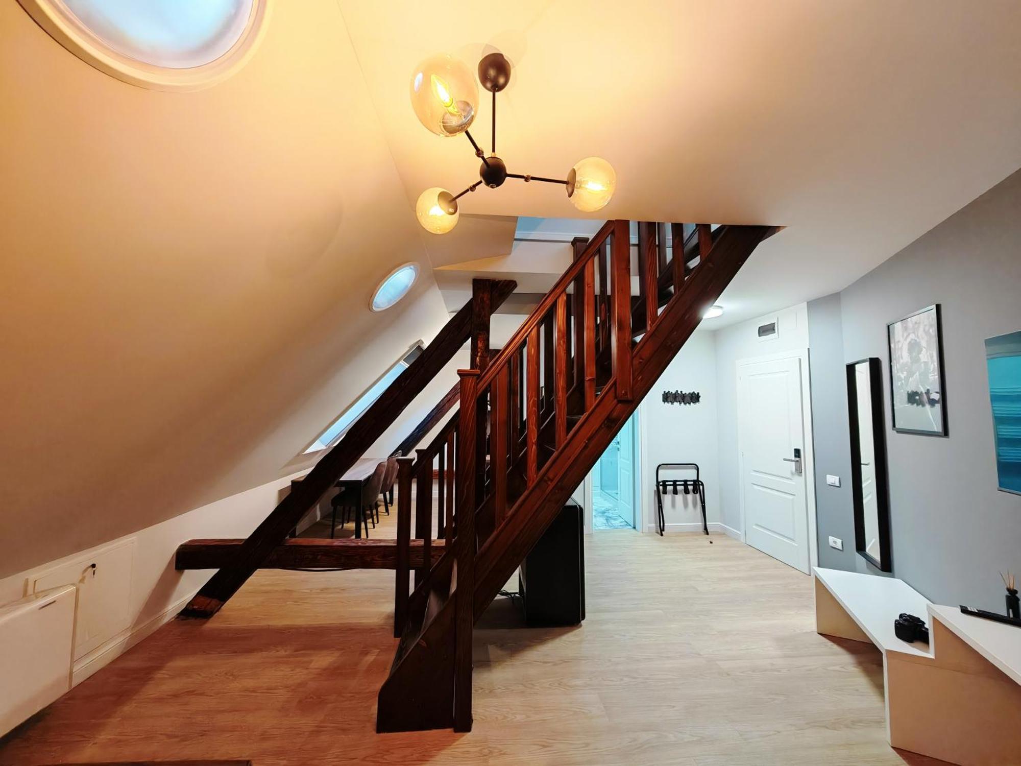 Leda Residence Oradea Bagian luar foto