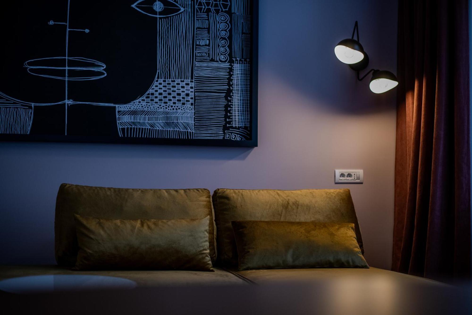 Leda Residence Oradea Bagian luar foto